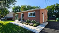 47 HENRY CRESCENT Loyalist (Amherstview), ON K7N 1G6