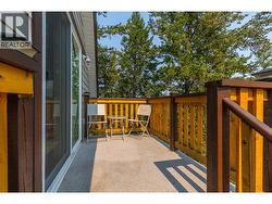 upper level deck - 