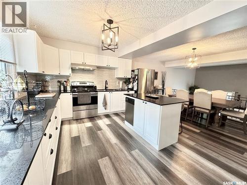 1908 3Rd Avenue E, Prince Albert, SK - Indoor Photo Showing Kitchen With Upgraded Kitchen