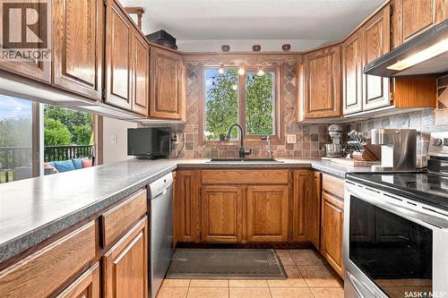 109 South Avenue E, Hafford, SK - Indoor Photo Showing Kitchen