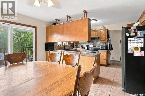 109 South Avenue E, Hafford, SK - Indoor