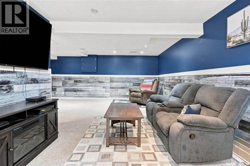 130 6Th Street, Pilot Butte, SK - Indoor