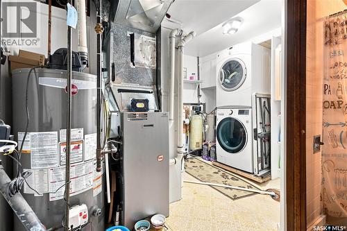 130 6Th Street, Pilot Butte, SK - Indoor Photo Showing Laundry Room