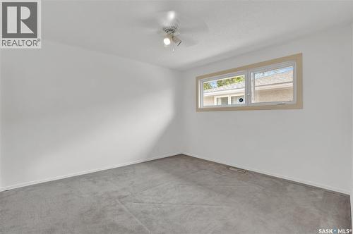 209 Broad Street N, Regina, SK - Indoor Photo Showing Other Room