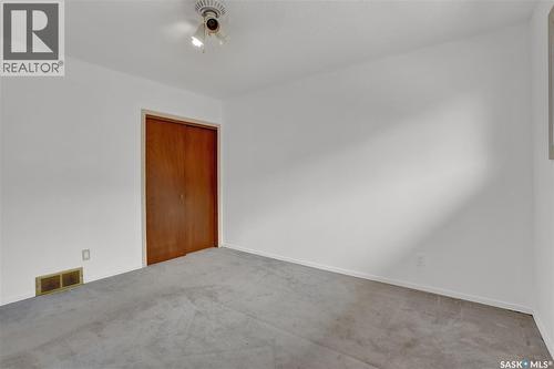 209 Broad Street N, Regina, SK - Indoor Photo Showing Other Room