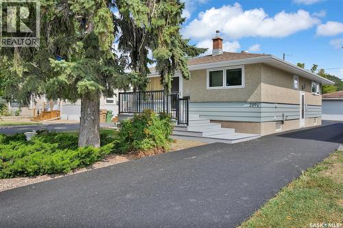 209 Broad Street N, Regina, SK - Outdoor