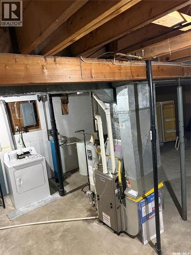 504 4Th Street W, Wilkie, SK - Indoor Photo Showing Basement
