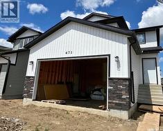 471 Traeger CLOSE  Saskatoon, SK S7V 1Z5