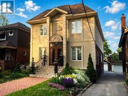 15 WENDOVER ROAD Toronto, ON M8X 2L1
