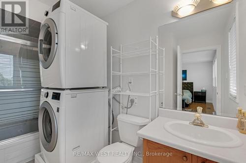 37 Lime Drive, Vaughan, ON - Indoor Photo Showing Laundry Room