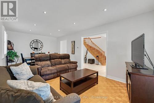 37 Lime Drive, Vaughan, ON - Indoor Photo Showing Living Room