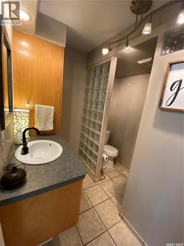 608 2Nd Avenue, Cudworth, SK - Indoor Photo Showing Bathroom