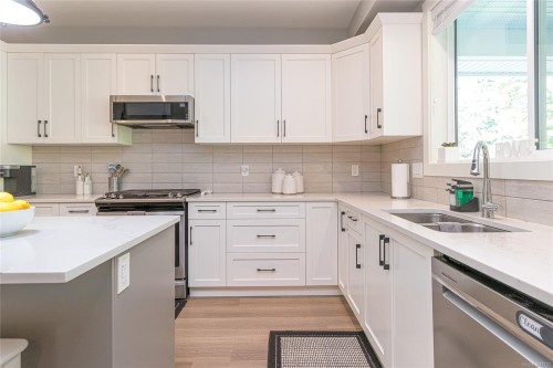 2121 Triangle Trail, Langford, BC 