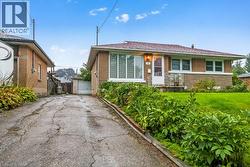 74 SCRIMGER Avenue  Cambridge, ON N1R 4W3