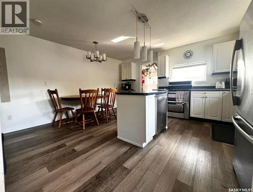 135 5Th Avenue Se, Swift Current, SK - Indoor