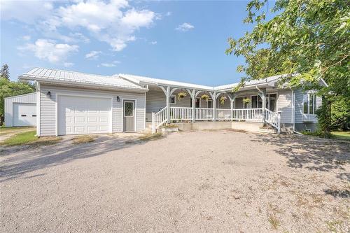 39045 Pth 52 Highway E, La Broquerie, MB - Outdoor With Deck Patio Veranda