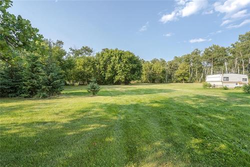 39045 Pth 52 Highway E, La Broquerie, MB - Outdoor