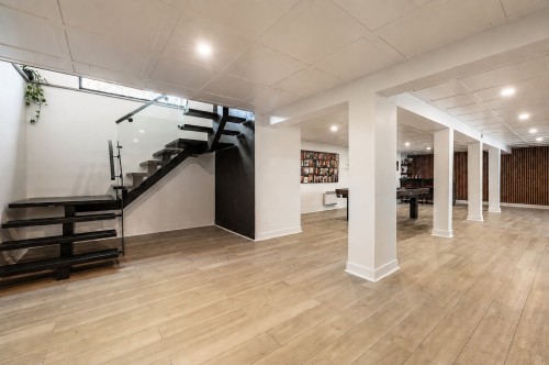 Basement - 349 Rue Montclair, Rosemère, QC - Indoor Photo Showing Other Room