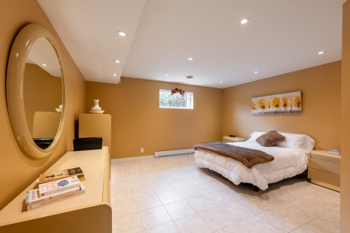 Chambre à coucher - 231 Ch. Du Richelieu, Saint-Basile-Le-Grand, QC - Indoor Photo Showing Bedroom