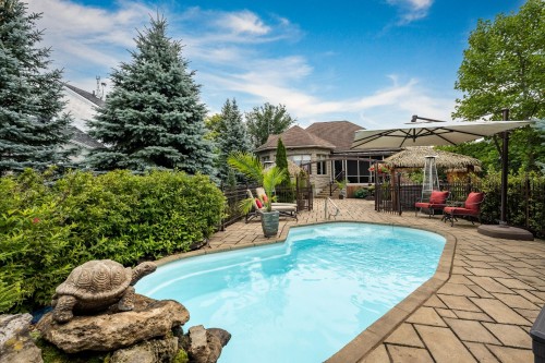 Cour - 231 Ch. Du Richelieu, Saint-Basile-Le-Grand, QC - Outdoor With In Ground Pool