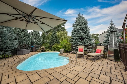Cour - 231 Ch. Du Richelieu, Saint-Basile-Le-Grand, QC - Outdoor With In Ground Pool