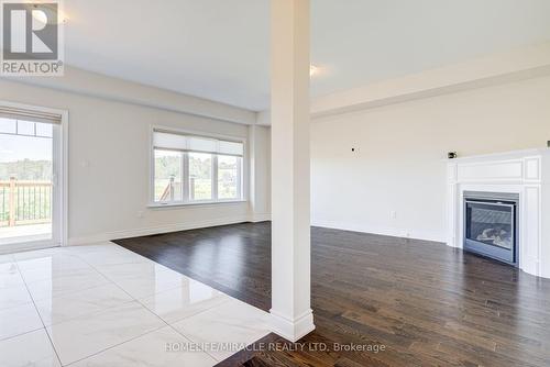 25 LORNE THOMAS PLACE , New Tecumseth, Ontario L9R 0T8 5
