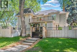 100 Poplar CRESCENT  Saskatoon, SK S7M 0A6