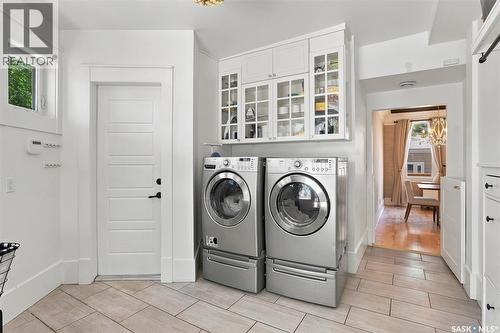 100 Poplar Crescent, Saskatoon, SK - Indoor Photo Showing Laundry Room