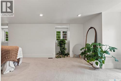 100 Poplar Crescent, Saskatoon, SK - Indoor Photo Showing Other Room