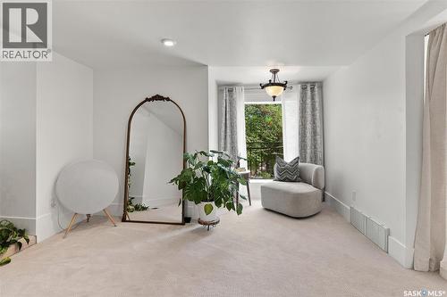 100 Poplar Crescent, Saskatoon, SK - Indoor Photo Showing Other Room