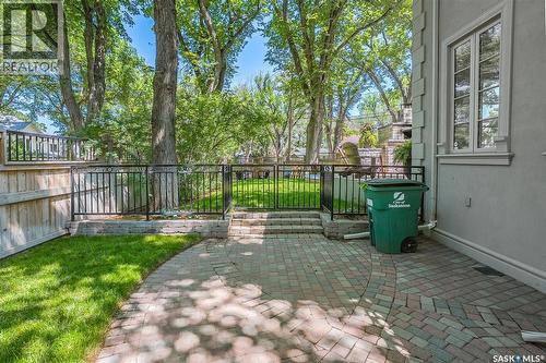 100 Poplar Crescent, Saskatoon, SK - Outdoor