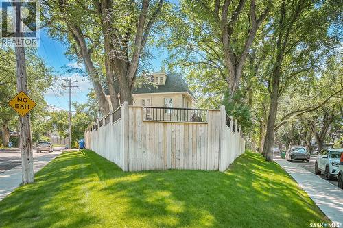 100 Poplar Crescent, Saskatoon, SK - Outdoor