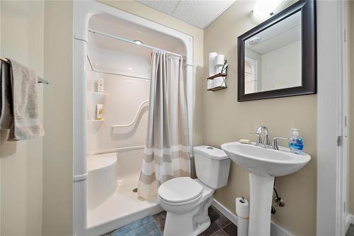 5 740 Traverse Road, Ste Anne, MB - Indoor Photo Showing Bathroom