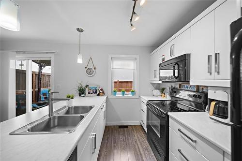 5 740 Traverse Road, Ste Anne, MB - Indoor Photo Showing Kitchen With Double Sink