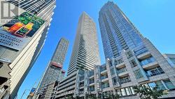 3304 - 2221 YONGE STREET Toronto, ON M4S 2B4