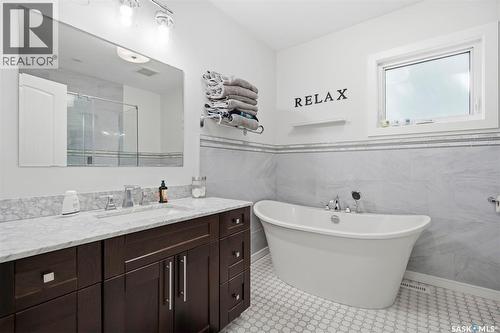 312 3Rd Street W, Warman, SK - Indoor Photo Showing Bathroom