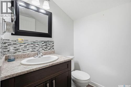 312 3Rd Street W, Warman, SK - Indoor Photo Showing Bathroom