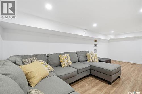 312 3Rd Street W, Warman, SK - Indoor Photo Showing Living Room