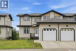 18 118 Hampton CIRCLE  Saskatoon, SK S7R 0C9