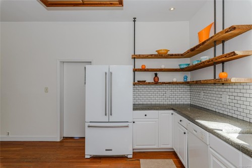 9899 Maple St, Chemainus, BC 