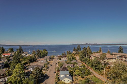 9899 Maple St, Chemainus, BC 