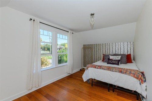9899 Maple St, Chemainus, BC 
