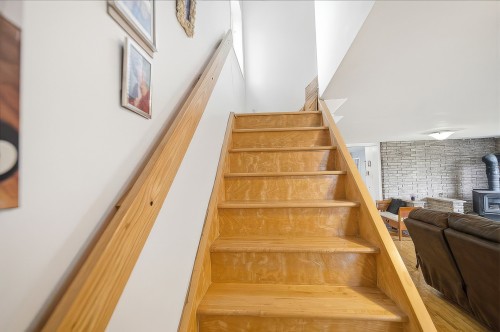 Escalier - 288 Rue Galipeau, Thurso, QC - Indoor Photo Showing Other Room
