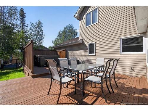 17 Zoel St, Dieppe, NB 