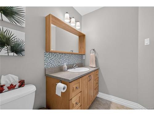 17 Zoel St, Dieppe, NB 