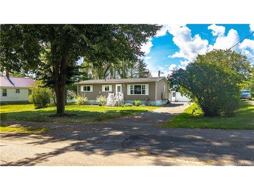 73 Hawthorne St, Saint Stephen, NB 