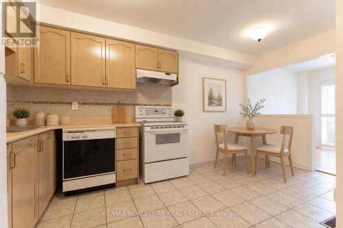 Virtually Staged - Kitchen - 28 Opera Place, Vaughan, ON 