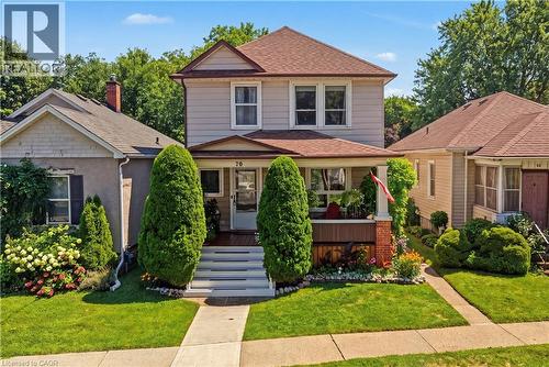 70 WOODLAND Avenue  St. Catharines, ON L2R 5A3