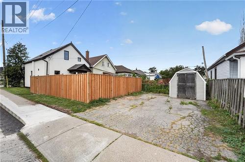 174 London Street N, Hamilton, ON - Indoor