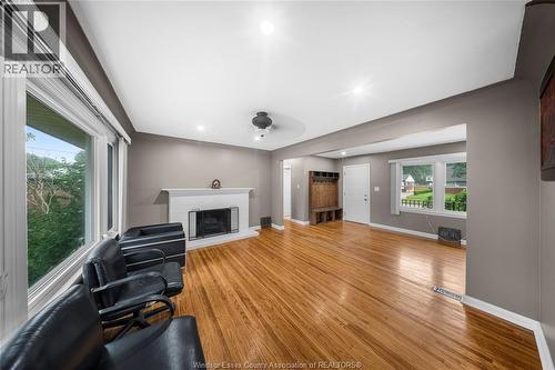 3130 Academy Drive, Windsor, ON - Indoor With Fireplace